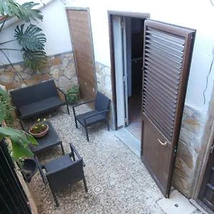 ** Bed & Breakfast Busalacchi Italy